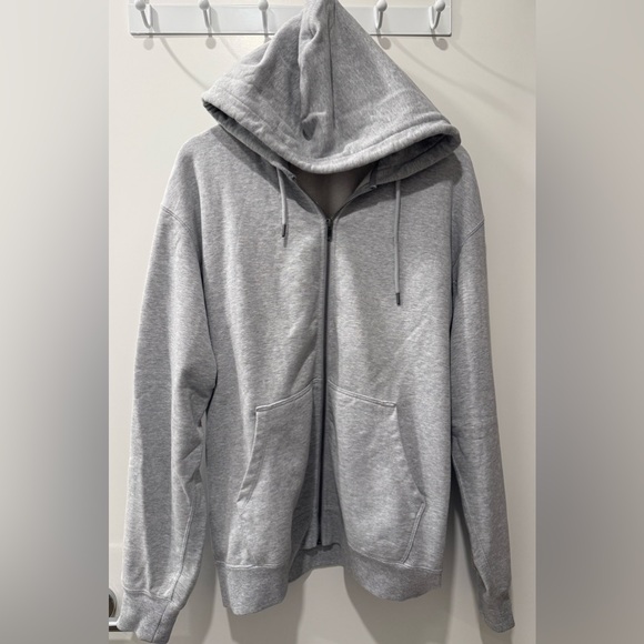 Uniqlo Men's Light Gray Zip-Up Hoodie NWOT - Picture 3 of 4